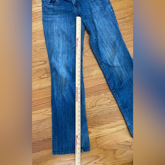 Mossimo Supply Co Jeans Women’s Junior 3 Blue Denim Slightly Distressed Wide Leg - Picture 8 of 9